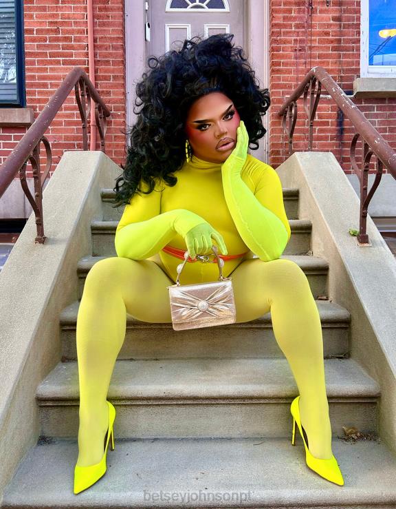 ouro x marca a bolsa com alça superior H6X06250 Betsey Johnson mulheres acessórios