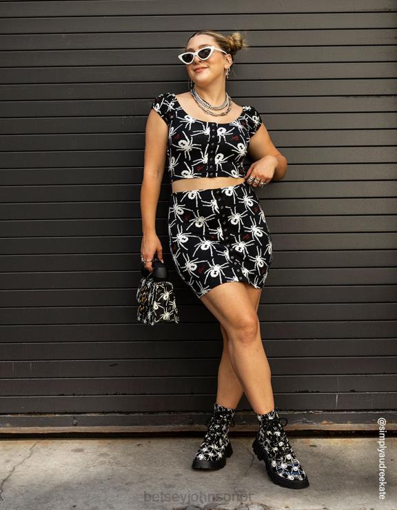 Preto branco 80th bash minissaia com encaixe frontal H6X06297 Betsey Johnson mulheres roupas