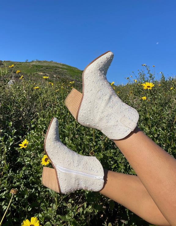 marfim divã H6X0637 Betsey Johnson mulheres sapato