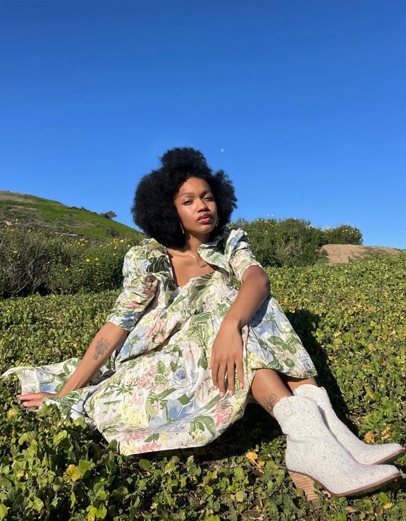 marfim divã H6X0637 Betsey Johnson mulheres sapato