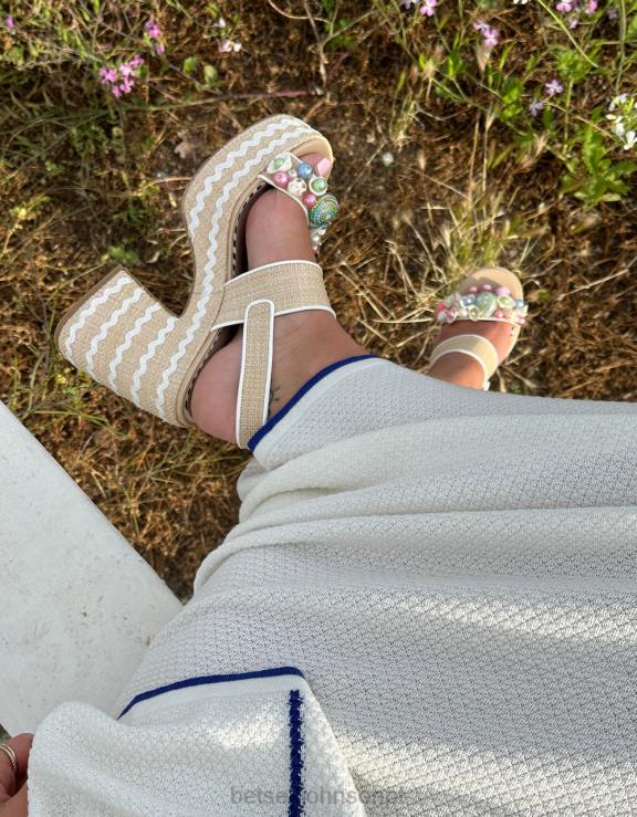 natural multi shellie H6X0667 Betsey Johnson mulheres sapato